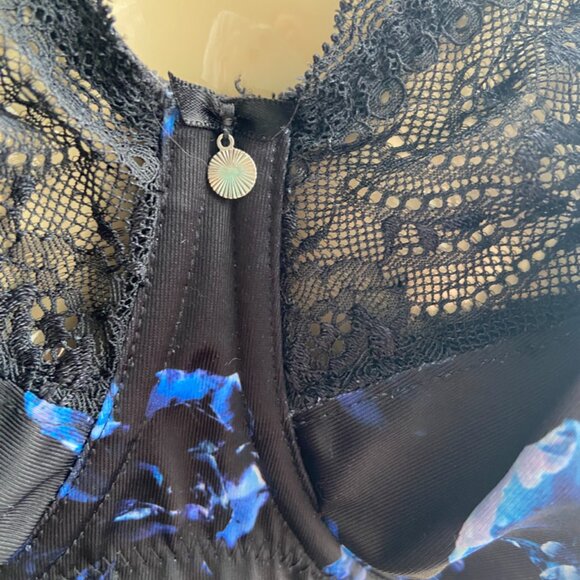 38H Elomi Morgan in colour "twilight" Black with blue floral bra El4110 - Picture 7 of 11